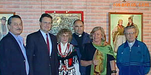 El Cónsul y el Embajador de Polonia (izq) con miembros de la Comisión de la Sociedad Polonesa de Rosario
