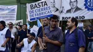 BASTA-DE-CIERRES-DE-FABRICAS