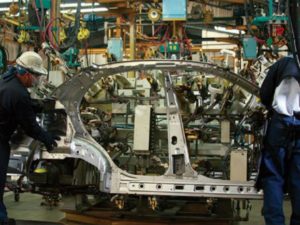 Industria_automovilistica_montaje