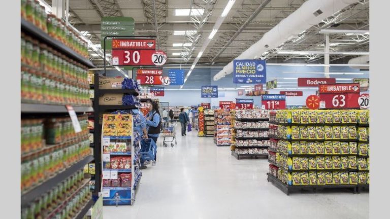 Leve crecimiento interanual de la venta en supermercados, pero caída en los autoservicios mayoristas