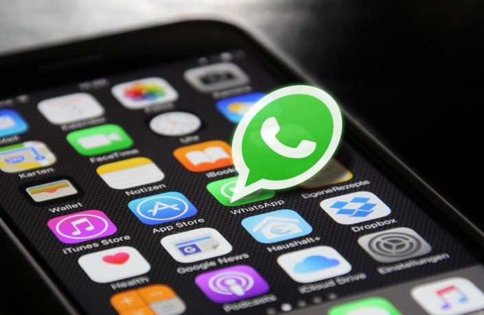 WhatsApp informó una «seria falla de seguridad» y piden reinstalar la app