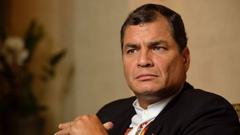 Ecuador: Armaron «causa de los cuadernos» a Rafael Correa pero probaron que son posteriores a su presidencia