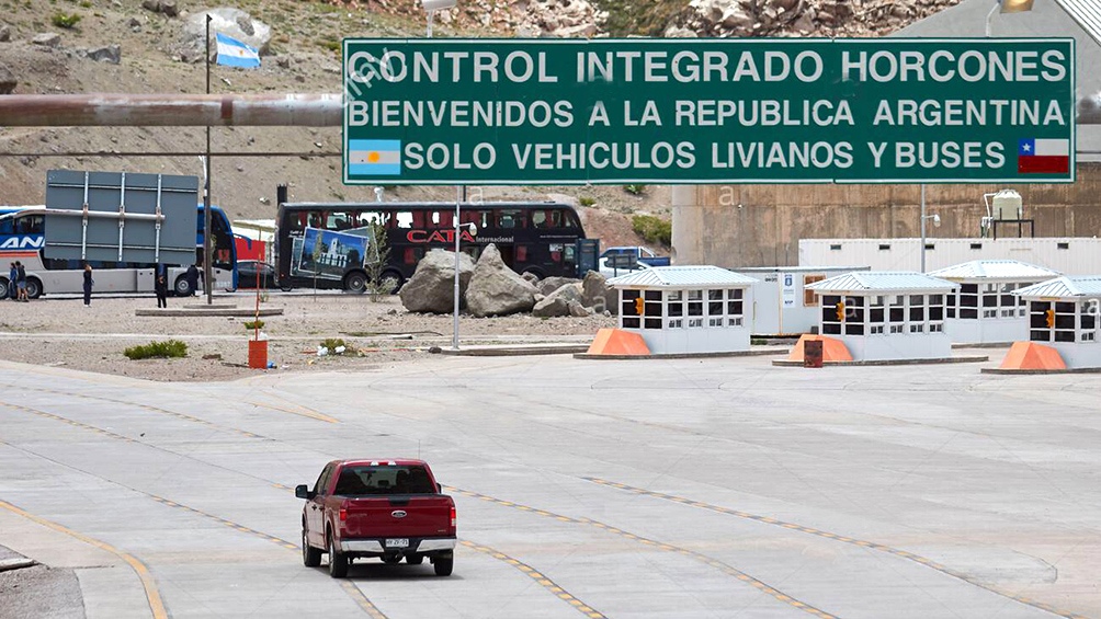 Carignano: «En las próximas horas vamos a habilitar fronteras terrestres» para turistas