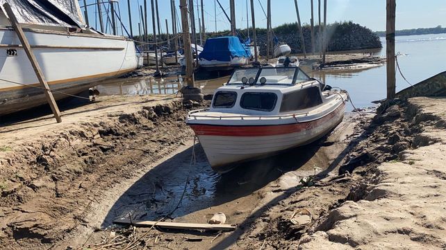 Bajante del Paraná: los clubes de la costa están con el parque naútico paralizado