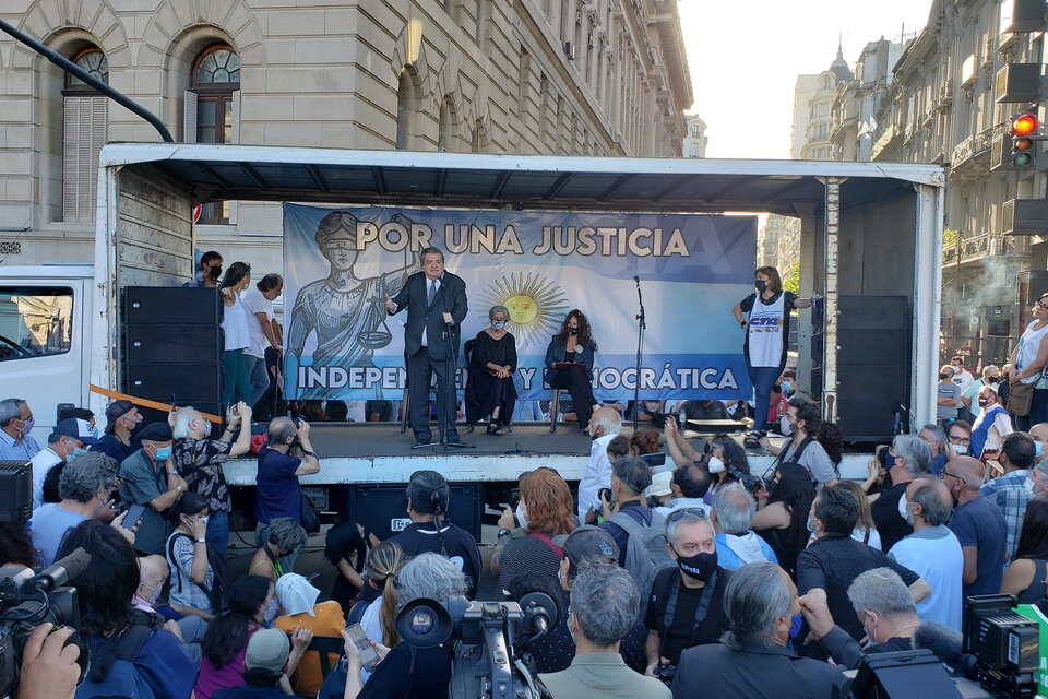 20220201 MARCHA 1F ACTO POR UNA JUSTICIA INDEPENDIENTE CONTRA A CORRUPTA CORTE SUPREMA