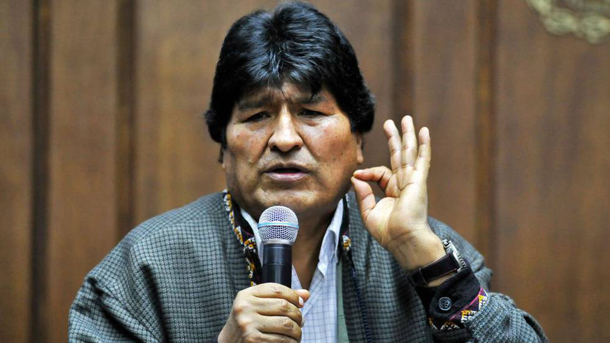 Bolivia: dispararon contra el vehículo en el que iba Evo Morales y su chofer terminó herido