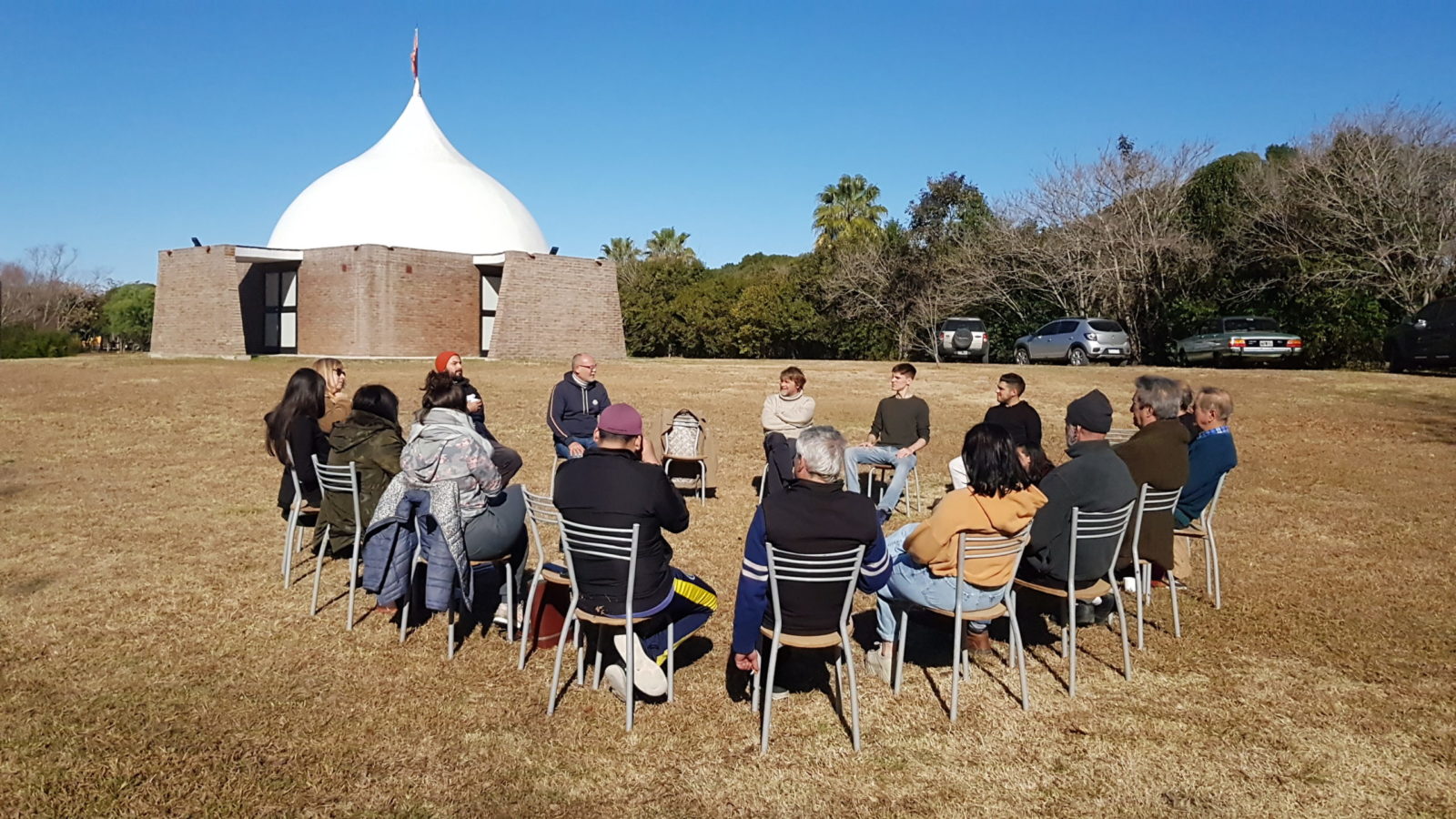 Taller de Respiración, Postura, Atención y Relax en el Encuentro Humanista para nuevos amigos