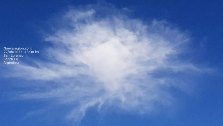 Extraña NUBE CUADRADA sobre San Lorenzo y zona