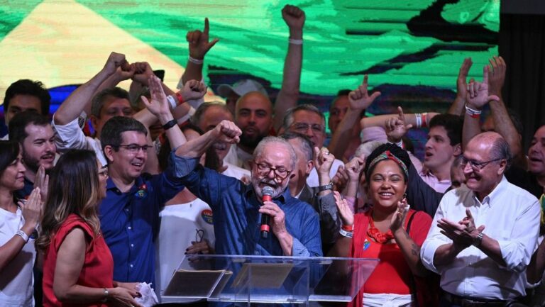 LULA ELECTO PRESIDENTE! Brasil y Latinoamérica festejan