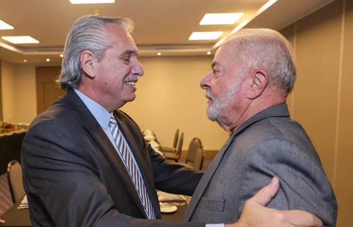 Lula recibe a Alberto Fernández en San Pablo tras el triunfo en las elecciones