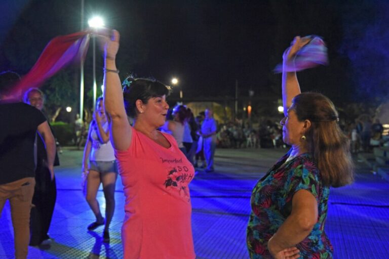 San Lorenzo: Este sábado vuelven las noches de música a la plaza San Martín