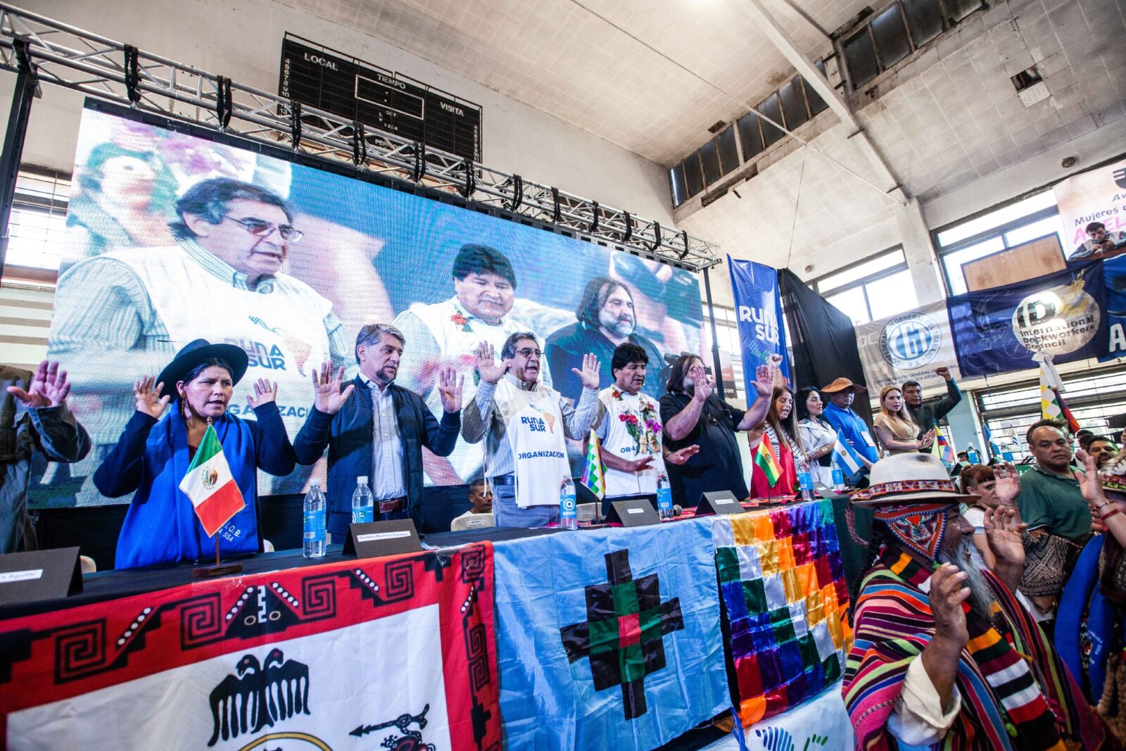 RUNASUR: Evo Morales encabeza la Asamblea Plurinacional en Buenos Aires