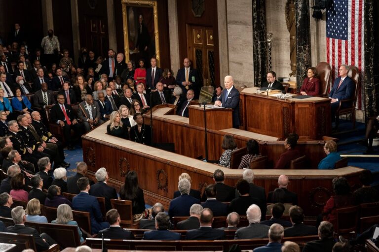 Señalan que el discurso sobre el Estado de la Unión de Biden se divorcia de la realidad