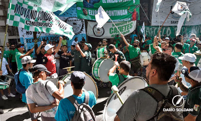 Los repartidores serán recibidos este jueves por el ministro de Seguridad tras las protestas frente a Gobernación