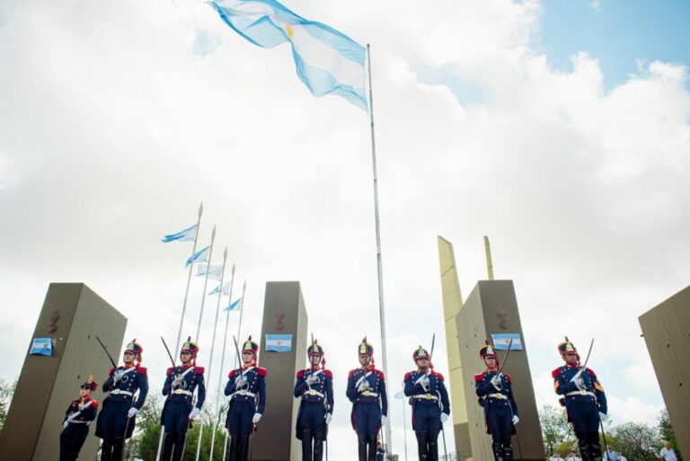 Con izamientos y diferentes homenajes, San Lorenzo conmemora el 210º aniversario del histórico combate