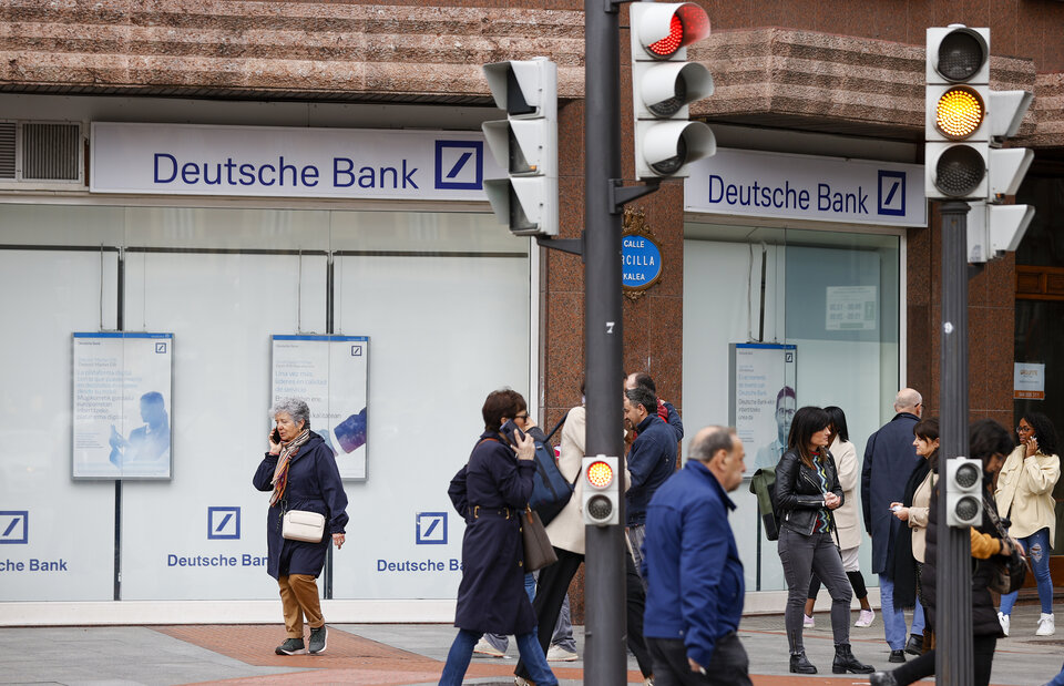 Se desploman las acciones del Deutsche Bank y vuelve a temblar el sistema bancario europeo