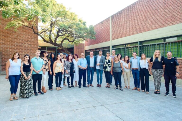 La escuela N° 548 de barrio Moreno inauguró una obra hecha con aportes del FAE