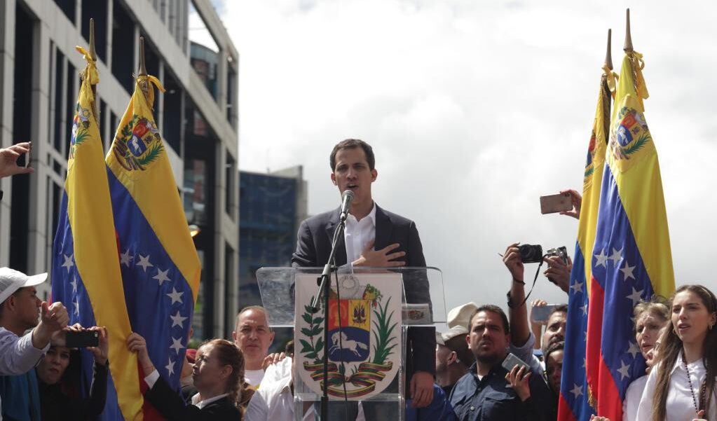 De VIP a títere abandonado: Cómo EE. UU. usó a Guaidó para intentar derrocar al Gobierno legítimo de Maduro