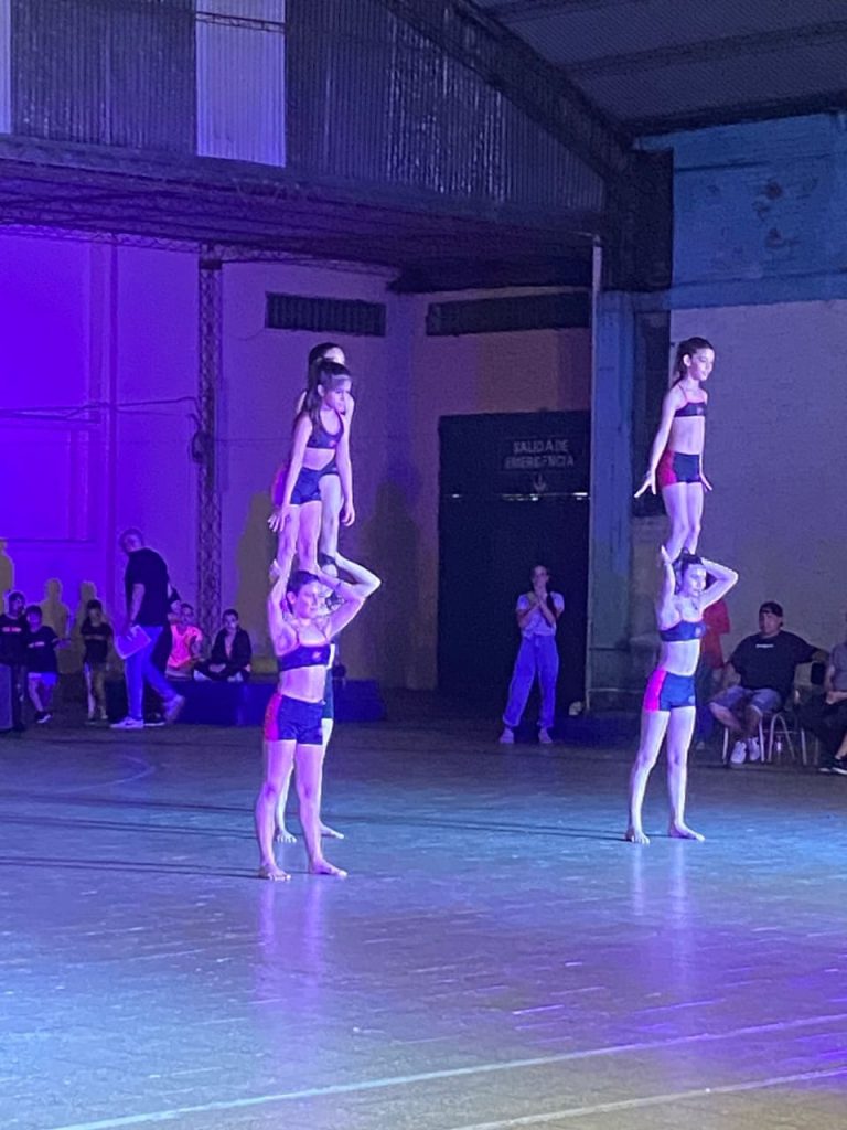 Gala artística en el colegio Santa Rosa de San Lorenzo