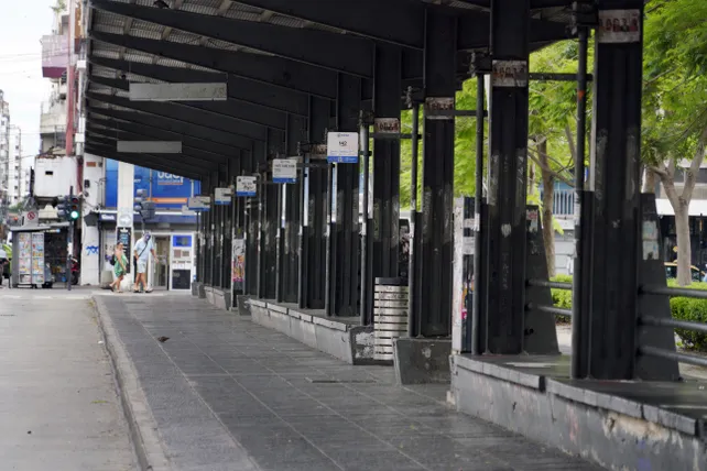 Crimen del chofer en Rosario: Lunes sin colectivos hasta entrada la tarde