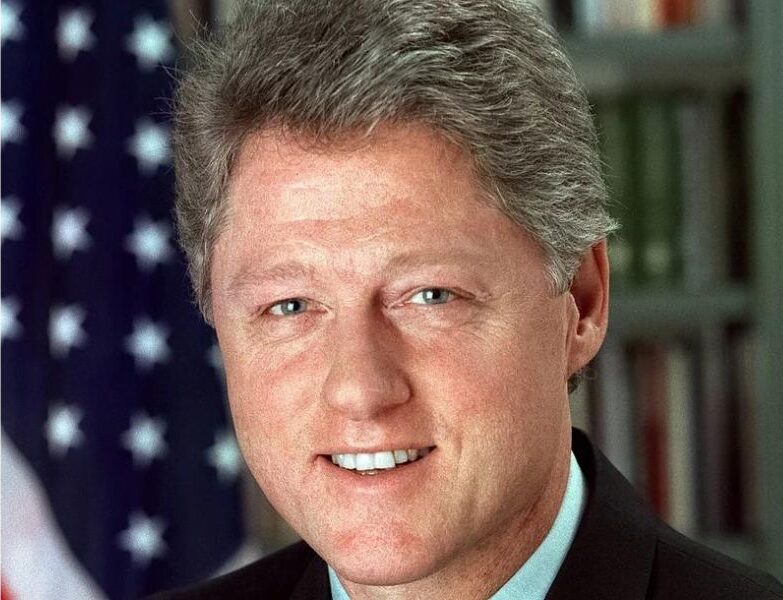 Efemerides: 7 Enero 1999 – BILL CLINTON En Washington, Estados Unidos comienza el juicio político contra el expresidente norteamericano por el caso Mónica Lewinsky. Finalmente fue absuelto de todos los cargos.