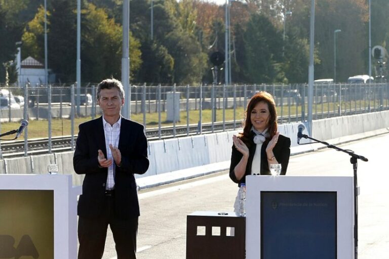 Argentina: El Mileinato pierde la centralidad, Macri y Cristina entran al ruedo