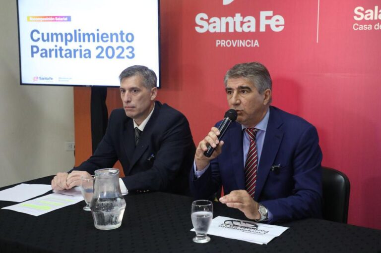 Gobierno de Santa Fe anunció que cumplirá la Paritaria pactada en 2023, pero…