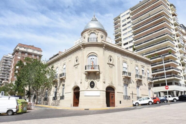 Teatro en el Concejo Municipal de Rosario: Alicia Moreau Sueños Tardios