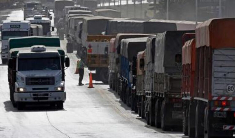 CAMIONADA: Colectivos cambian el recorrido en Puerto General San Martín y Timbúes