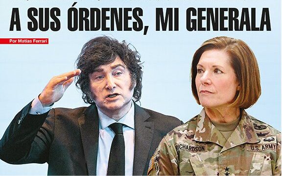 DEfecto Milei: El viaje relámpago para rendirle pleitesía a la general Richardson