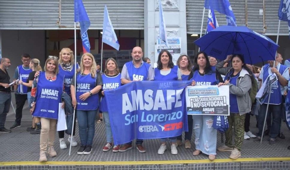 20240423 AMSAFE SAN LORENZO EN LA PRESENTACION DE RECLAMOS AL MINISTERIO DE TRABAJO