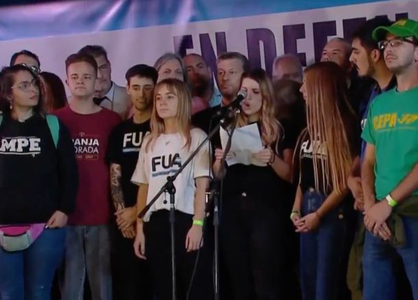 20240423 Piera Fernández, presidenta de la FUA. Marcha Universitaria nacional en defensa de lae ducación Pública y Gratuita