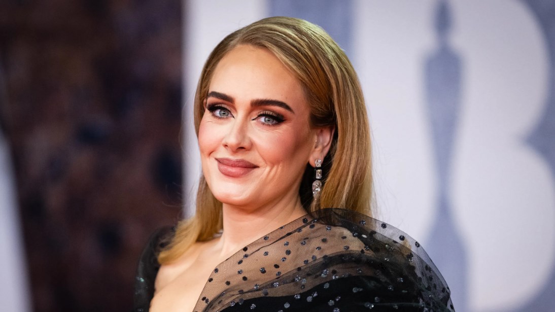 19880505 ADELE Nace en Londres la cantante y compositora británica Adele Laurie Blue Adkins quien lleva ganados más de 150 premios entre ellos un Oscar y 15 Grammy Lleva vendidos más de 50 millones de discos