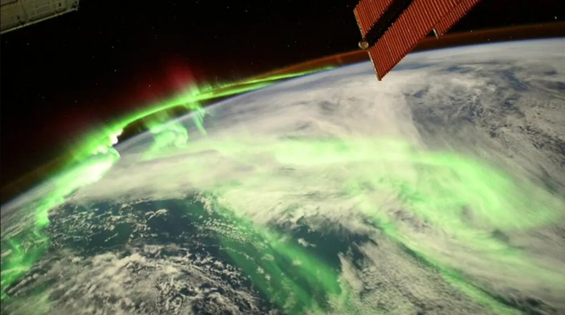 Las auroras también ocurren en otros planetas del sistema solar Las auroras también ocurren en otros planetas del sistema solar