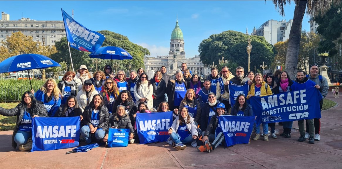 20240528 AMSAFE San Lorenzo presente en acto de CTERA frente al Congreso de la Nacion