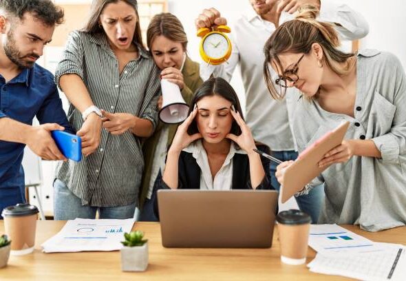 Lidiando con el estrés en el trabajo, ¿qué ocurre con el agotamiento en la oficina? Lidiando con el estrés en el trabajo, ¿qué ocurre con el agotamiento en la oficina?