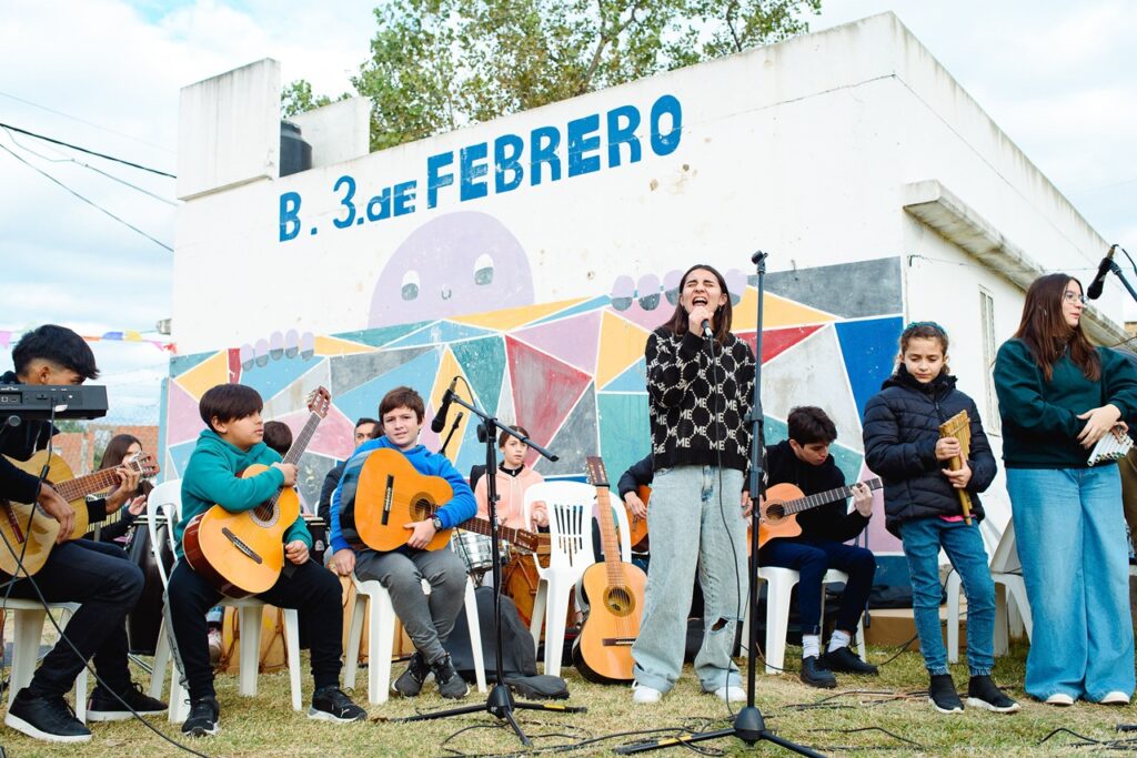 “Cultura en movimiento” desplegó diferentes propuestas en barrio 3 de Febrero