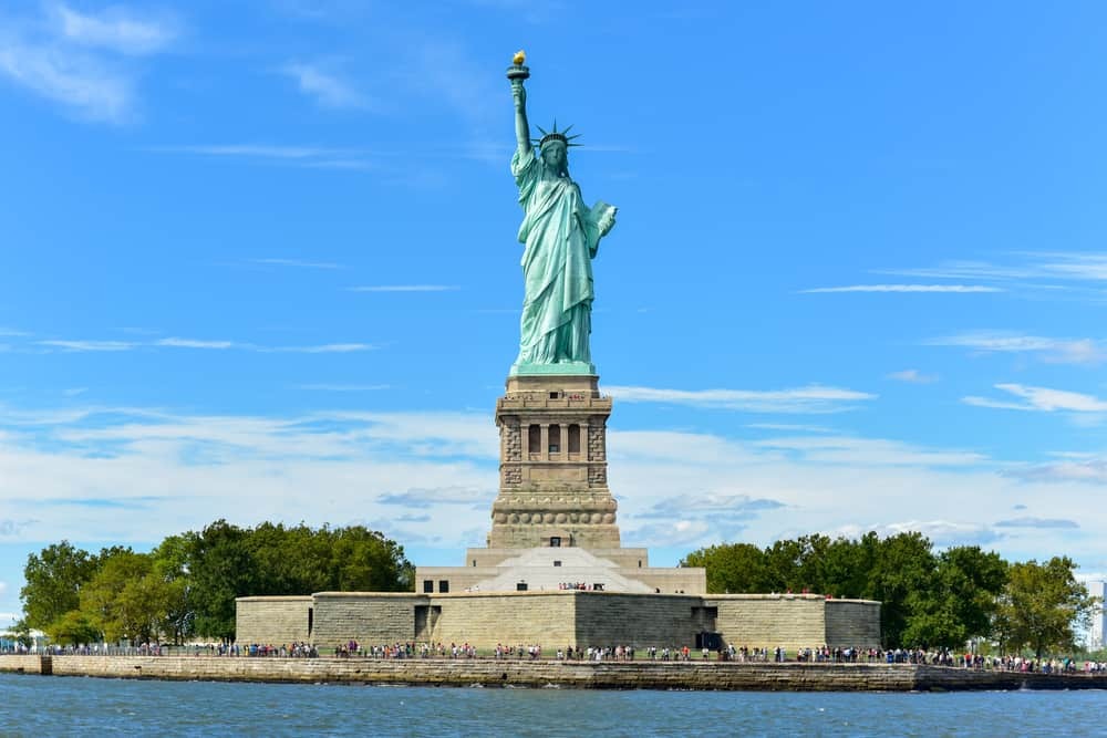 18850617 Estatua de la Libertad Llega a Nueva York EEUU la icónica estatua
