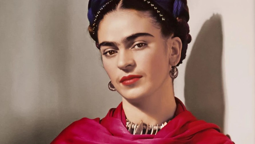 19070706 FRIDA KAHLO Nace en la ciudad mexicana de Coyoacán la pintora Magdalena Carmen Frida Kahlo Calderón reconocida por sus autorretratos y una de las máximas expresiones del feminismo de México