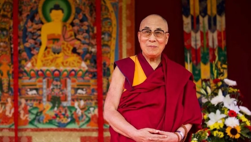 19350706 DALAI LAMA Nace Tenzin Gyatso el Dalai Lama más reconocido del budismo tibetano que fue nombrado a los cinco años