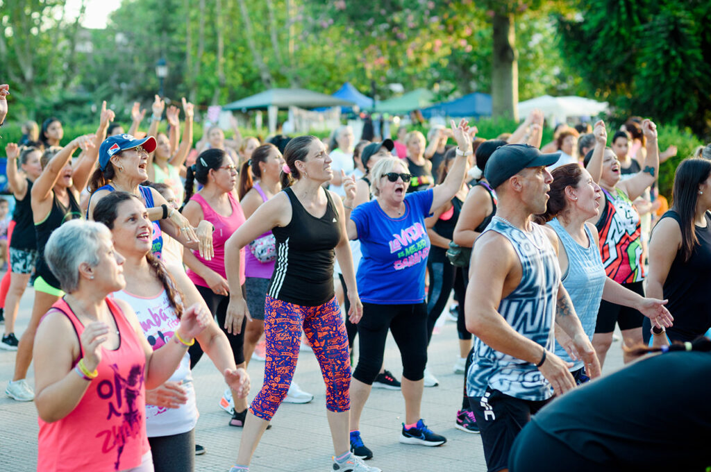 Convocan a escuelas de zumba de la región a participar de la master class que se realizará el Día de la Mujer