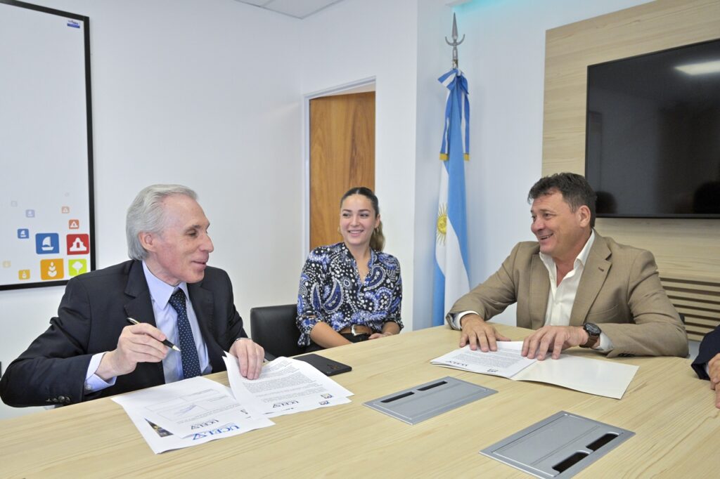 Alumnos de la UCEL realizarán prácticas profesionalizantes en la Municipalidad de San Lorenzo