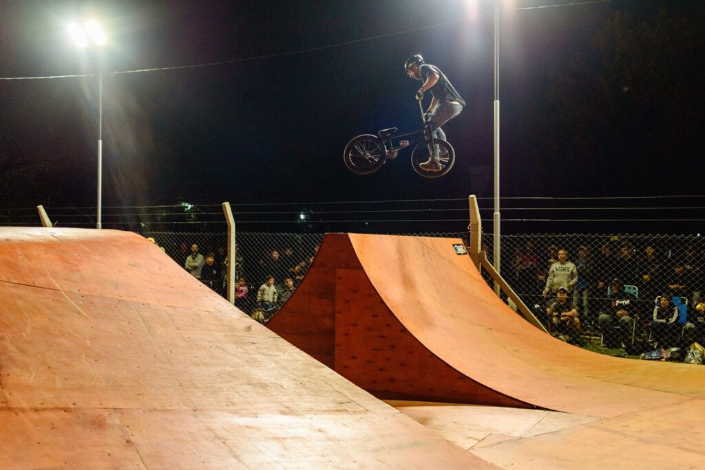 Con un gran encuentro de BMX, se estrenó el Bike Park del Polideportivo Municipal Con un gran encuentro de BMX, se estrenó el Bike Park del Polideportivo Municipal