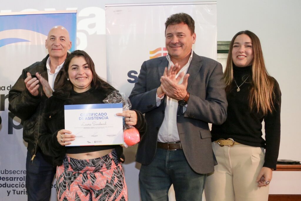 Herramientas que abren caminos: más sanlorencinos completaron cursos laborales Herramientas que abren caminos: más sanlorencinos completaron cursos laborales