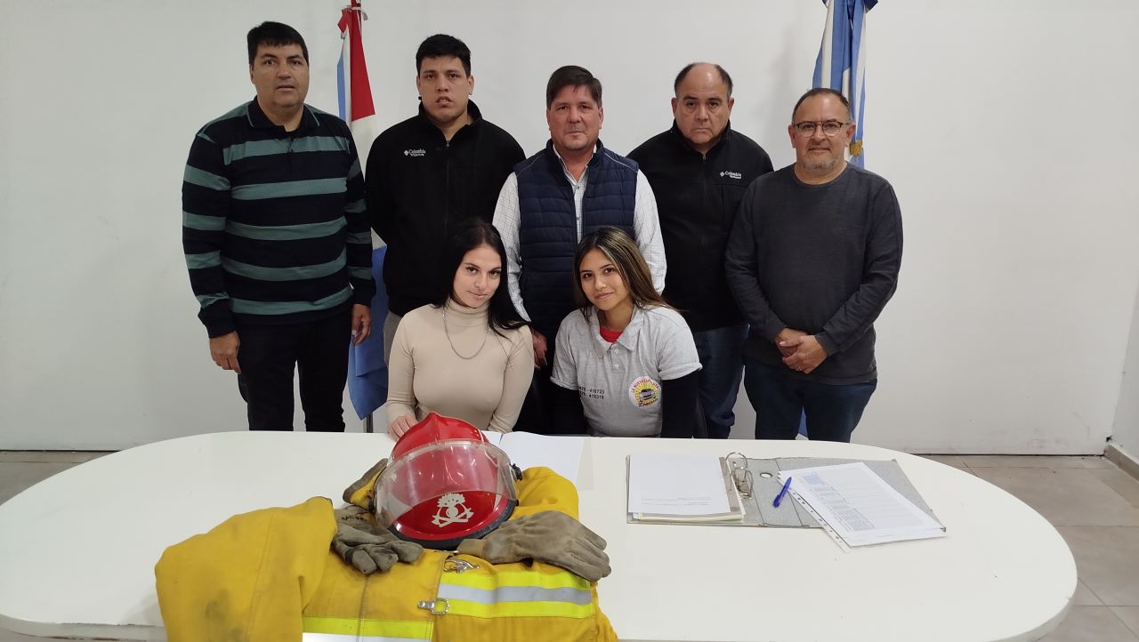Vecinos de PGSM Fundaron la Asociación Bomberos Voluntarios. Video Vecinos de PGSM Fundaron la Asociación Bomberos Voluntarios. Video