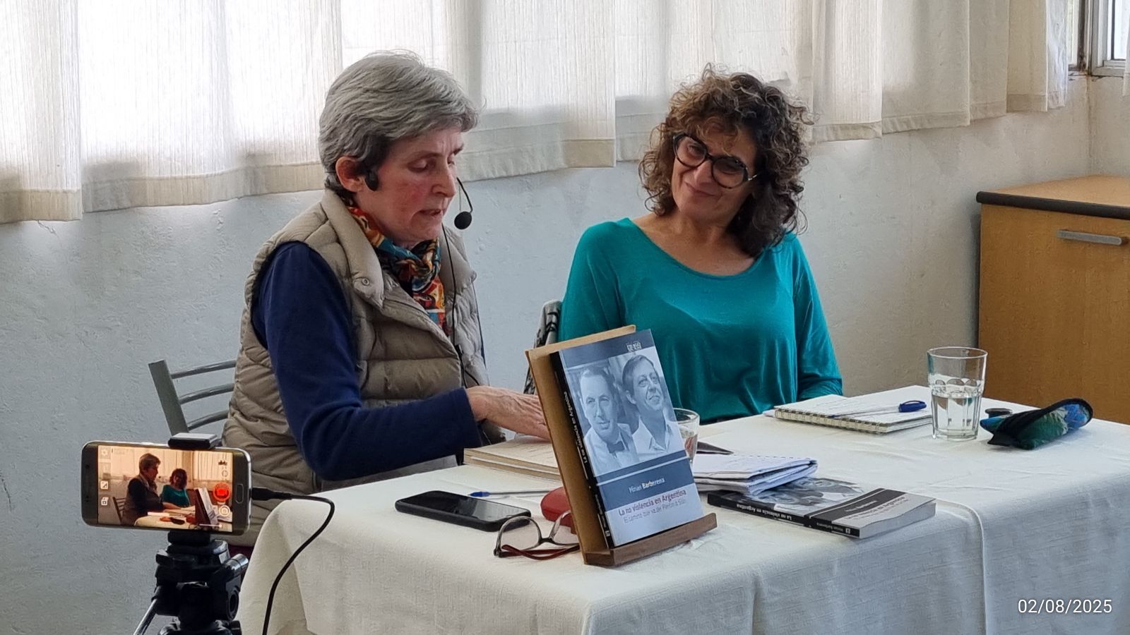 Mirian Barberena presentó: La No violencia en Argentina. Un camino que va de Perón a Silo. En el Parque de Estudio y Reflexión Carcarañá Mirian Barberena presentó: La No violencia en Argentina. Un camino que va de Perón a Silo. En el Parque de Estudio y Reflexión Carcarañá