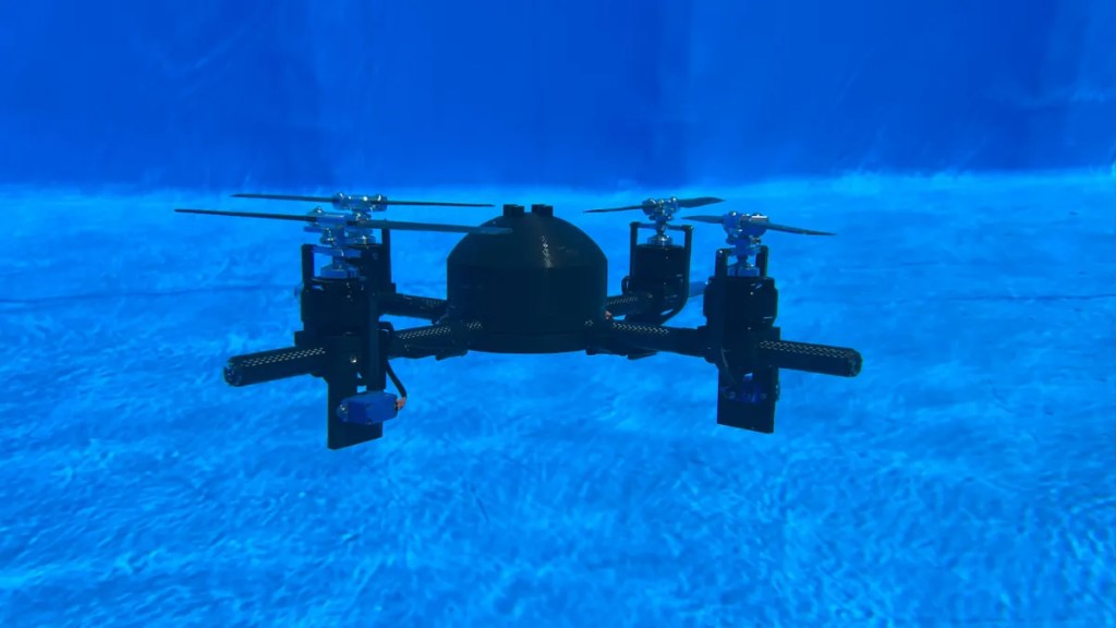 - Dron