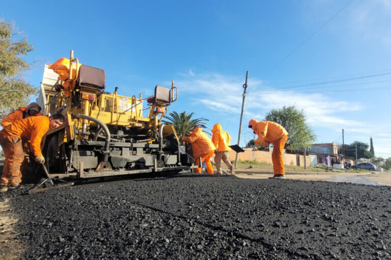 La Municipalidad completó la repavimentación de 32 cuadras en siete barrios de la ciudad