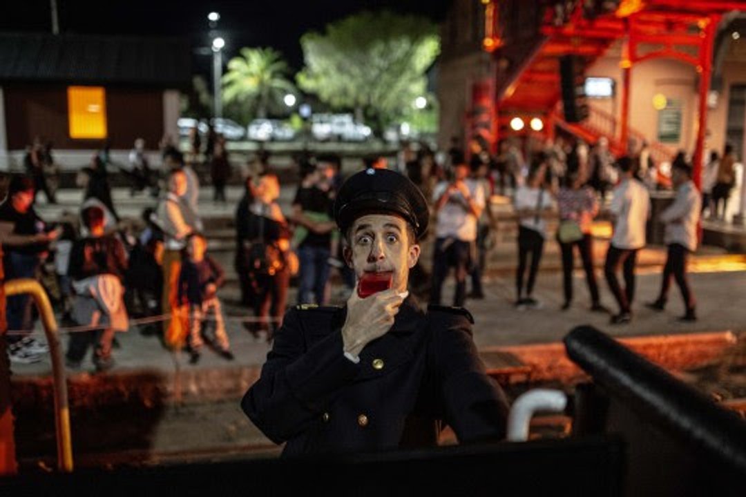 En la Isla de los Inventos, la noche es de cuentos, juegos y lecturas