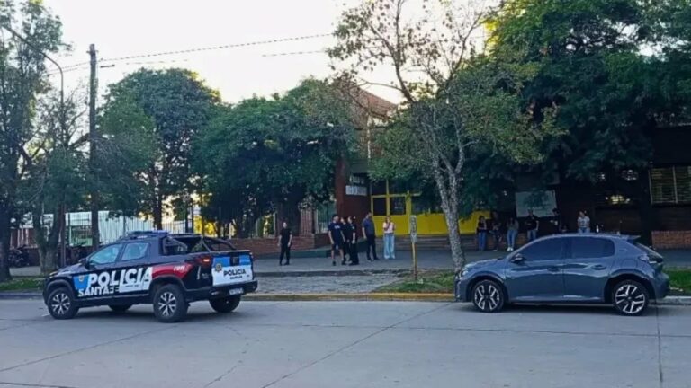 San Cristóbal: un alumno fue armado al colegio y mató a un compañero